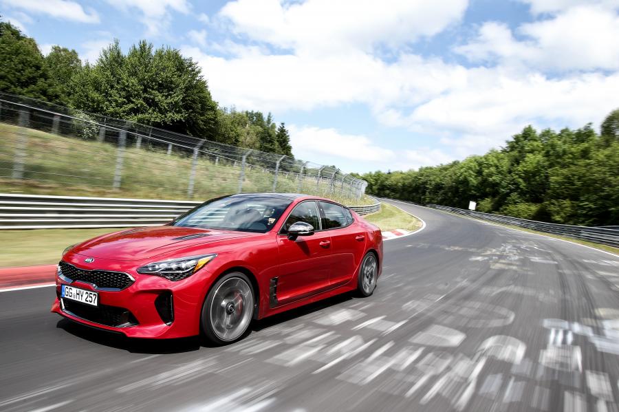  Kia Stinger GT (CK) 2017 года  (NA) (фото 40 из 50)